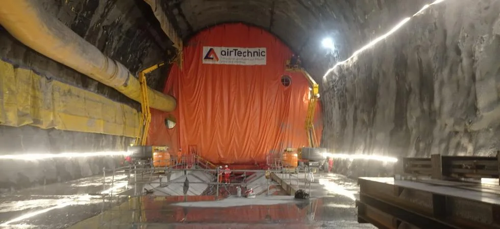 Conception et instalaltion de structure gonflables acoustique , protection poussière et hangar gonfalble pour chantier de tunnel